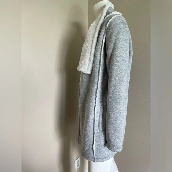 Ann Taylor LOFT Sherpa Lined Fly Away Open Front Jacket Cardigan Gray Medium - Picture 6 of 8